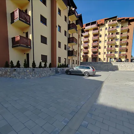 Suncani Vrhovi דירה